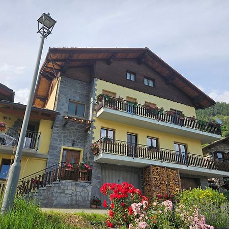 Rayon De Soleil Cir 0016 Allein Aosta Dış mekan fotoğraf